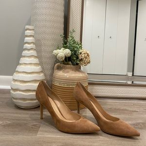 Brand new, never used Gianvito Rossi Suede Pumps🤩
